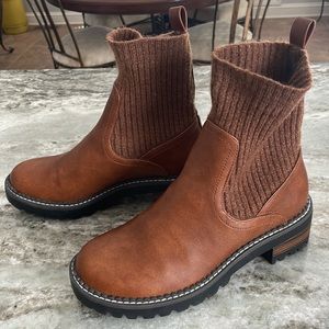 Universal Thread Chelsea Boot